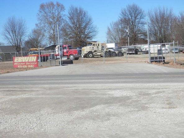 724 & 750 Slack St, Pea Ridge, AR 72751